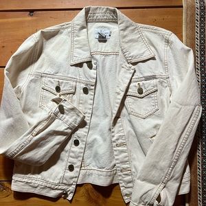 Calvin Klein jeans cream jean jacket. Size large